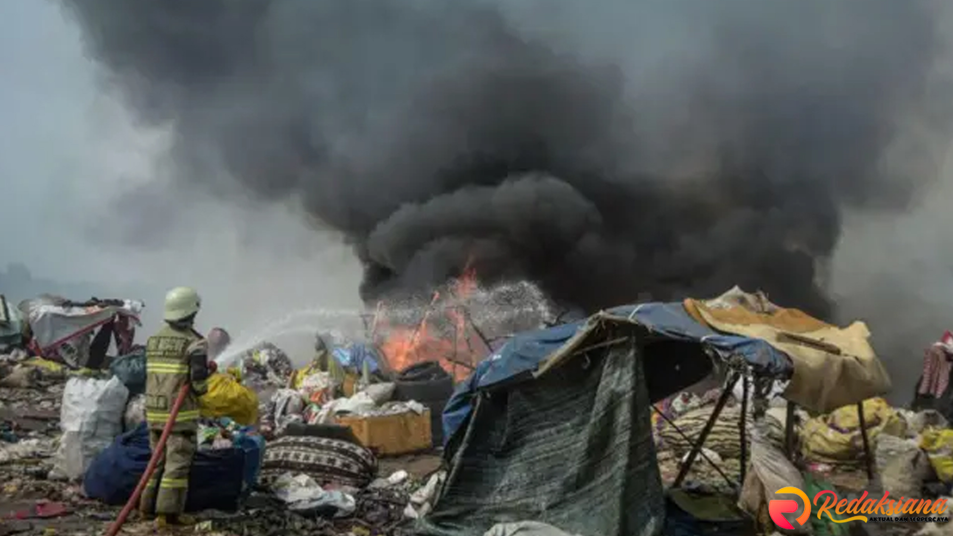 Toba Terbakar: Sampah Warga Jadi Pemantik Api yang Membara
