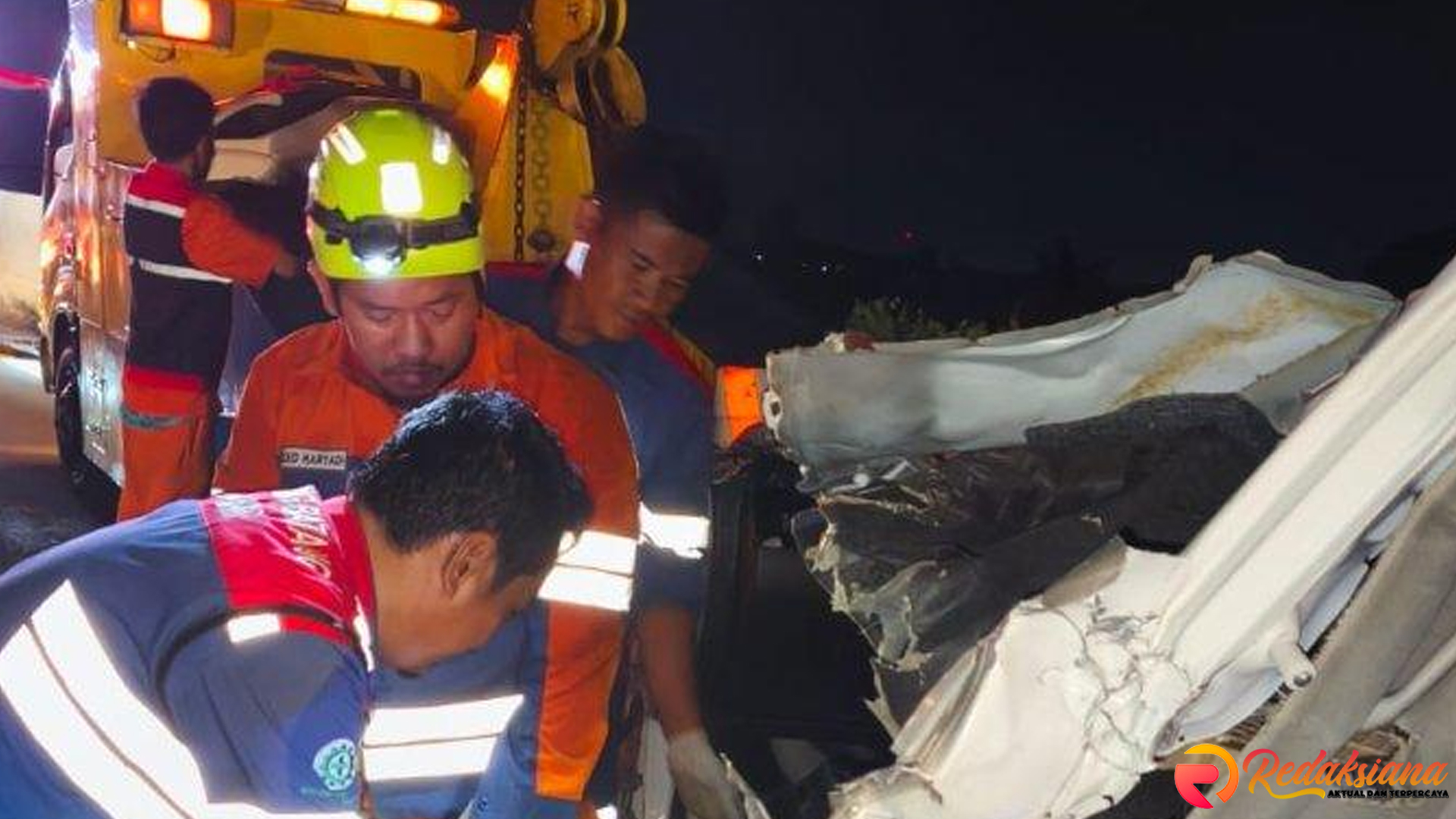 Terios Terguling Usai Tabrak Truk di Tol Pemalang, 1 Tewas
