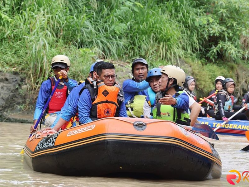 Gotong Royong Bersihkan Cibanten, 50 Truk Berhasil Angkut
