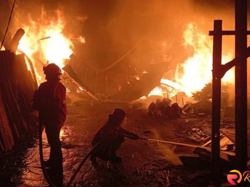 Heboh Kerugian Rp 300 Juta Akibat Kebakaran Gudang Mebel