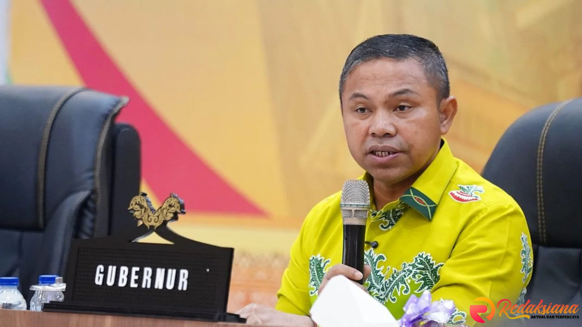 KPK Tangkap Gubernur Riau Abdul Wahid, Baru 8 Bulan Menjabat