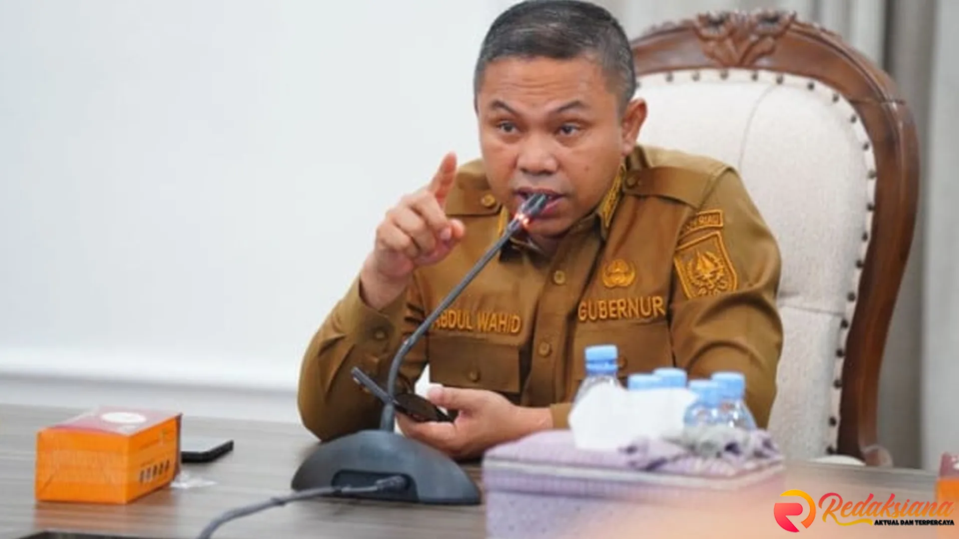 KPK Tangkap Gubernur Riau Abdul Wahid, Baru 8 Bulan Menjabat